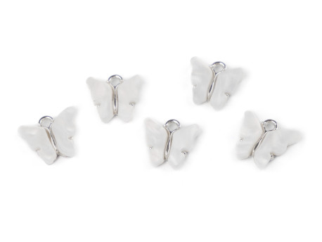 Zawieszka metalowa z masą perłową motylek biały